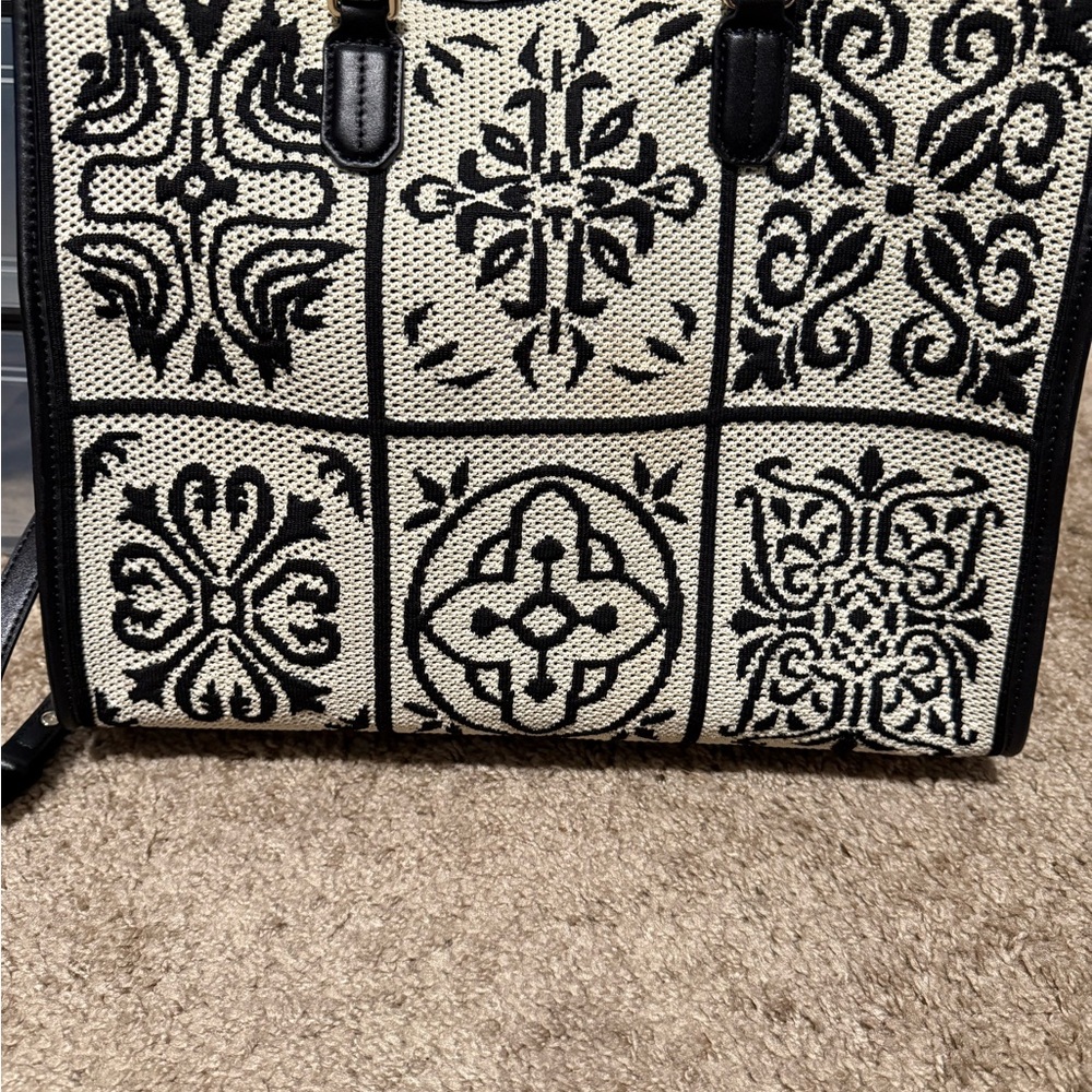 Elegant Black and Cream Tote Bag